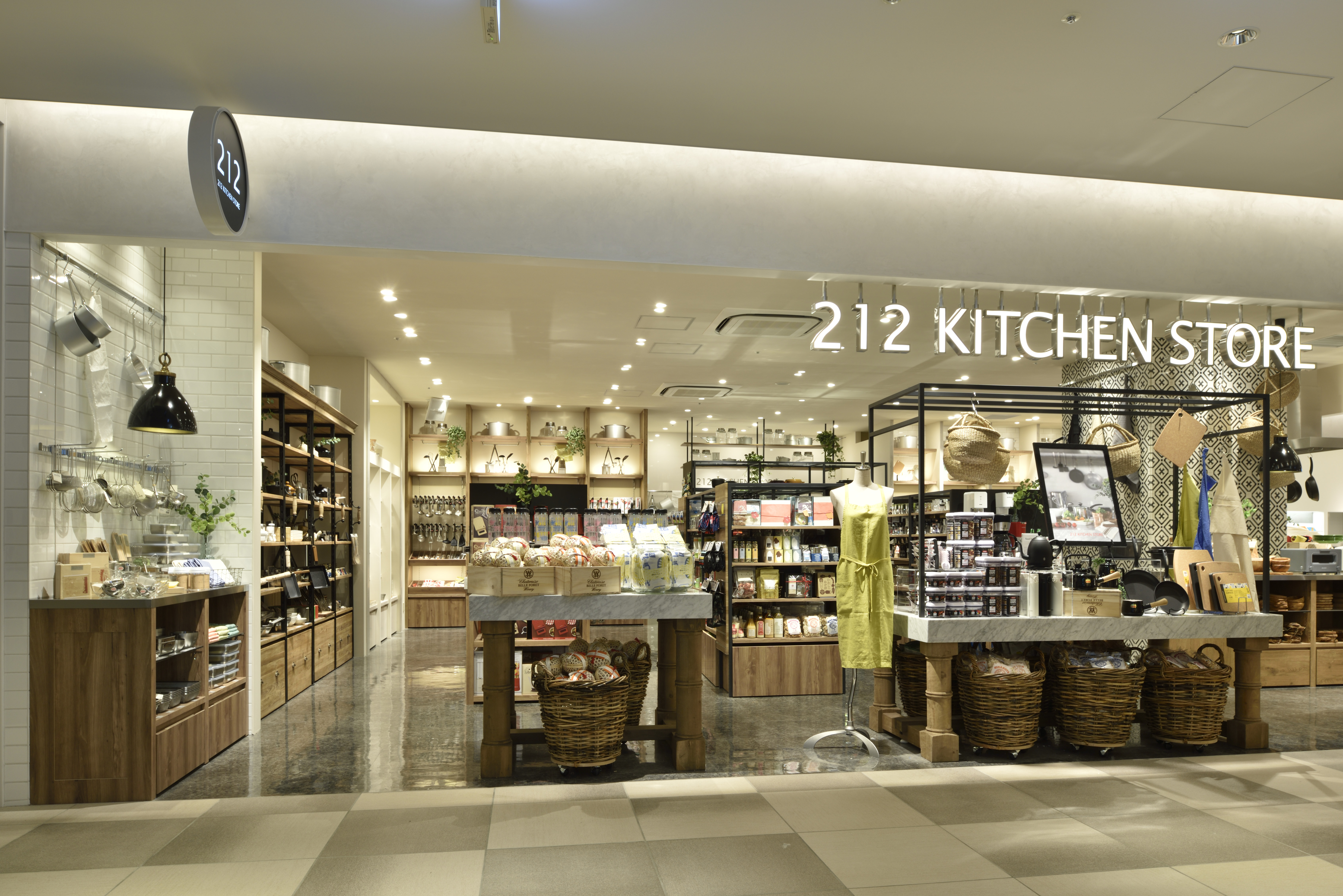 世界のキッチン雑貨を集める212 KITCHEN STORE が銀座の新しいランドマーク東急プラザ銀座店にオープン！